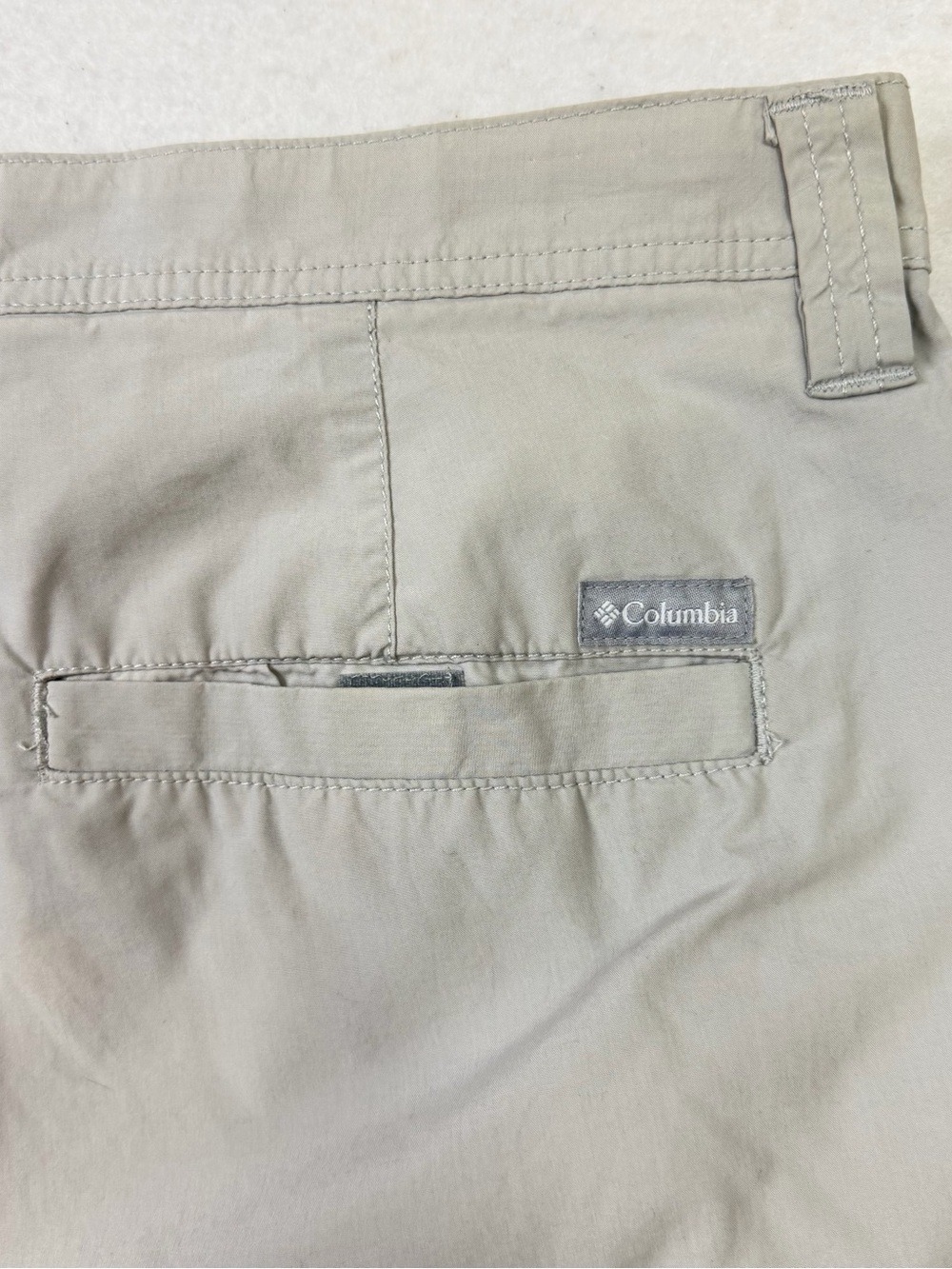 Columbia Men’s Hiking Shorts Size 34x8 Beige Khaki 100% Cotton Lightweight - Picture 5 of 9